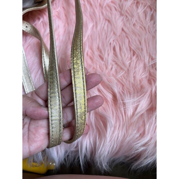 Gold Michael Kors Jet Set Tote - Picture 15 of 16